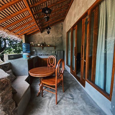 Basa-basi Lodge Karimunjawa Bagian luar foto