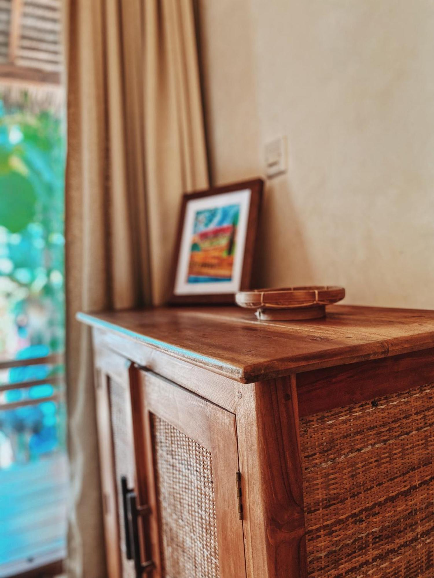 Basa-basi Lodge Karimunjawa Bagian luar foto