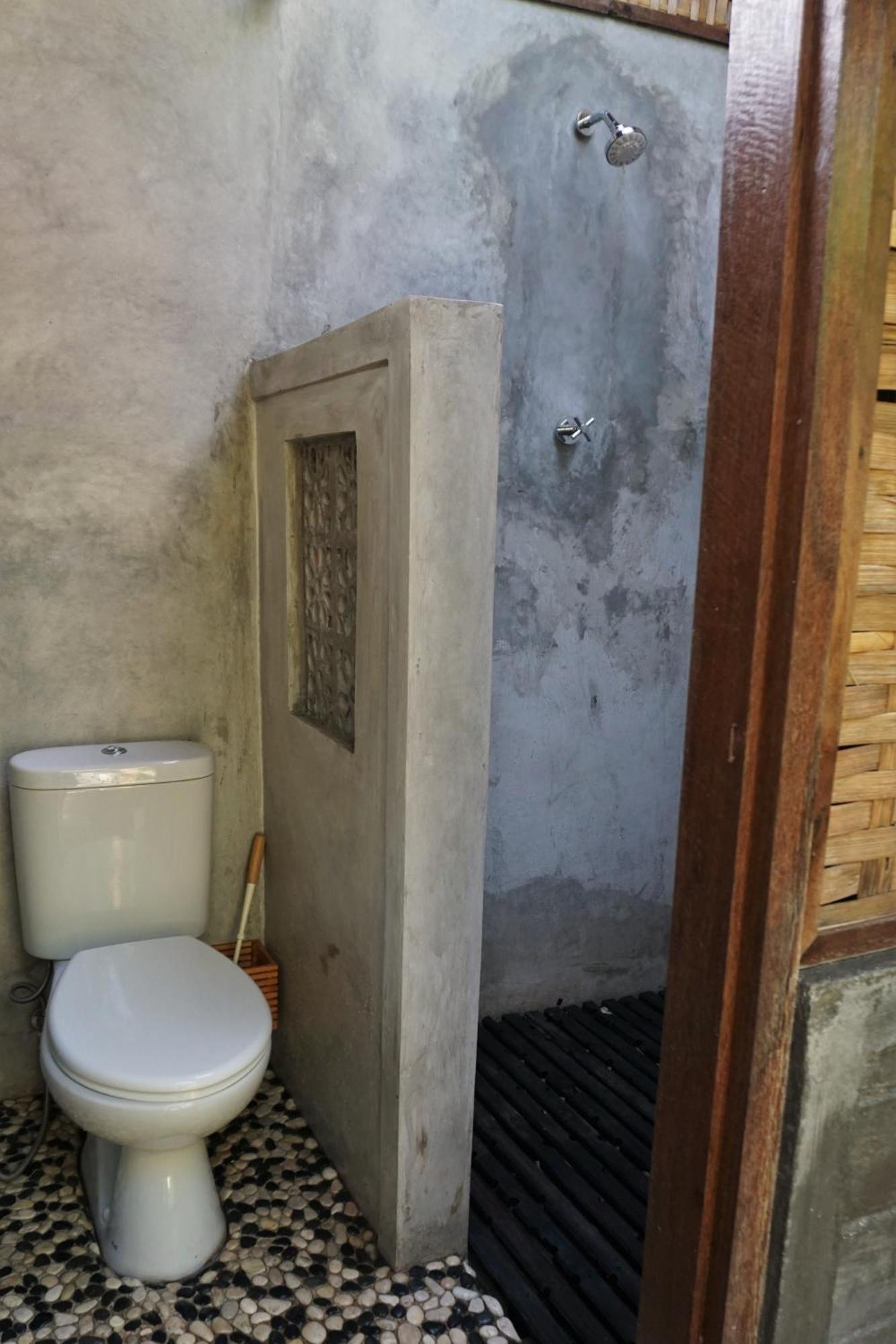 Basa-basi Lodge Karimunjawa Bagian luar foto