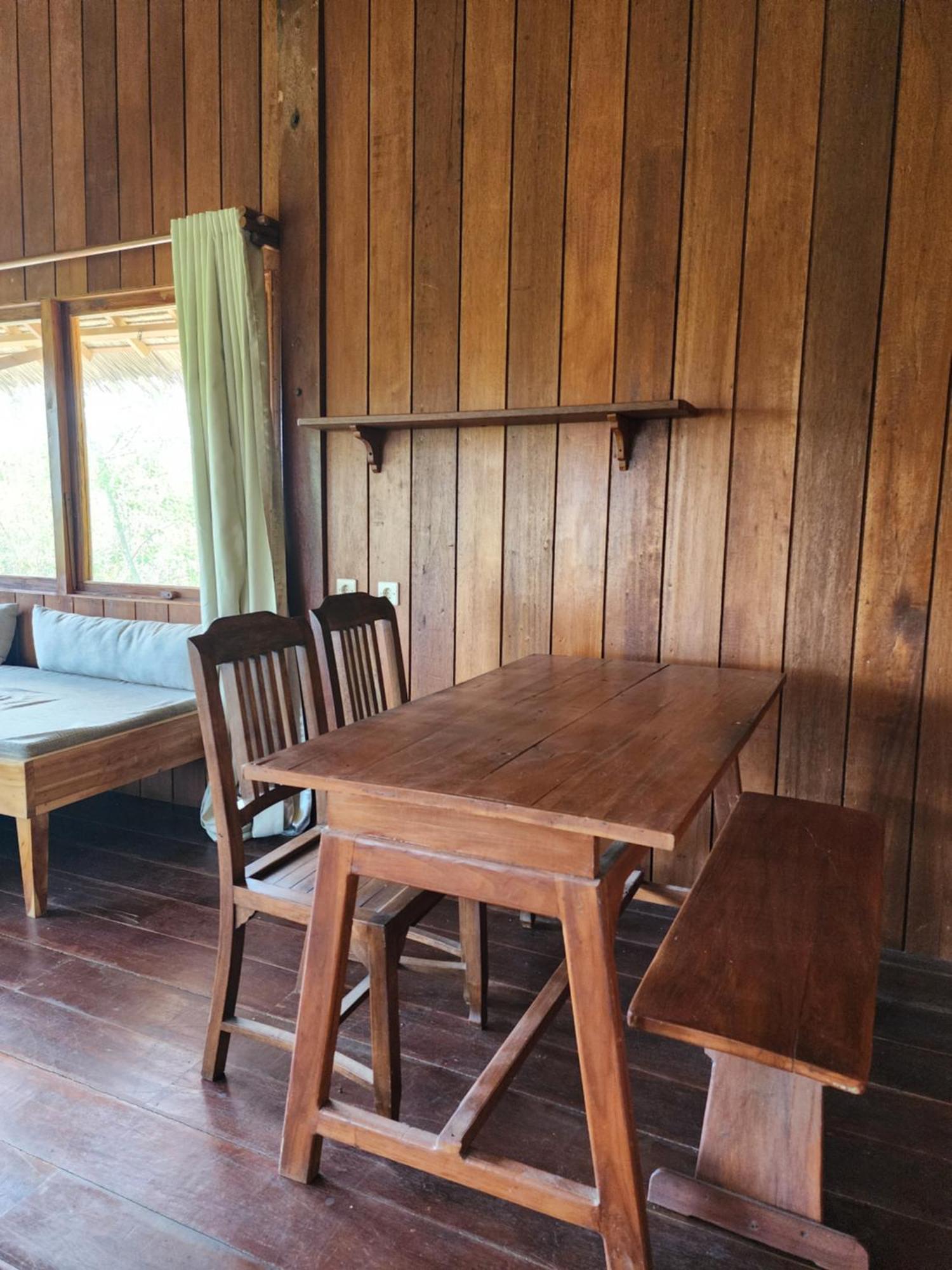 Basa-basi Lodge Karimunjawa Bagian luar foto