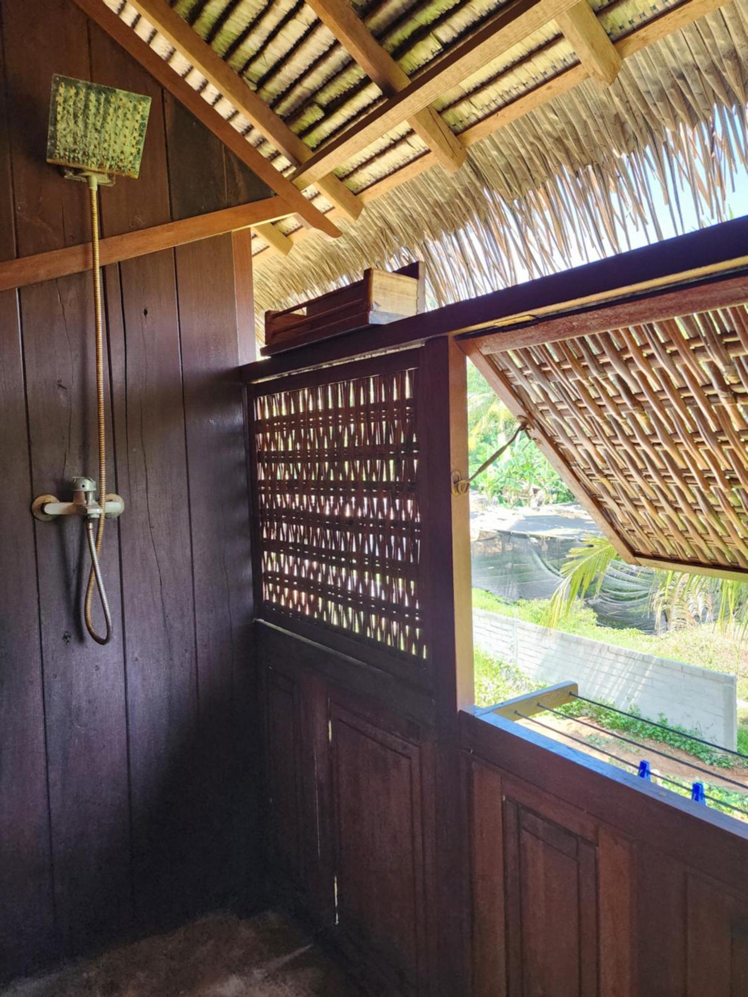 Basa-basi Lodge Karimunjawa Bagian luar foto